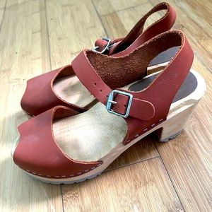 MIA Women’s Greta Mule Swedish leather clog sandals